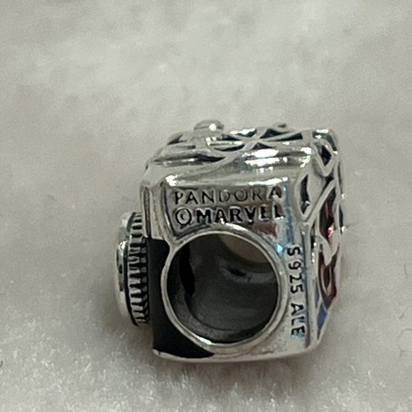 Pandora x Marvel Spiderman Camera Charm - Picture 4 of 4
